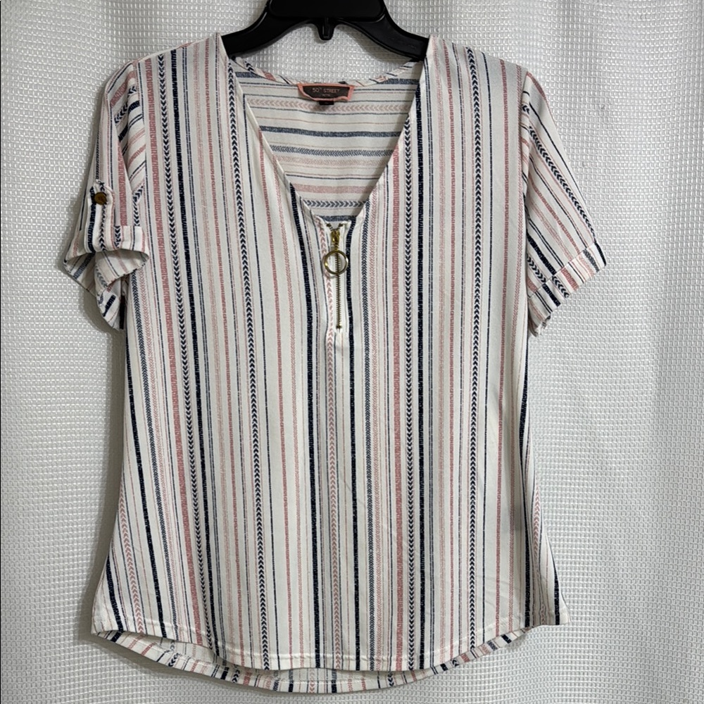 50th Street Striped V-Neck Top with Zipper Detail. Size PL